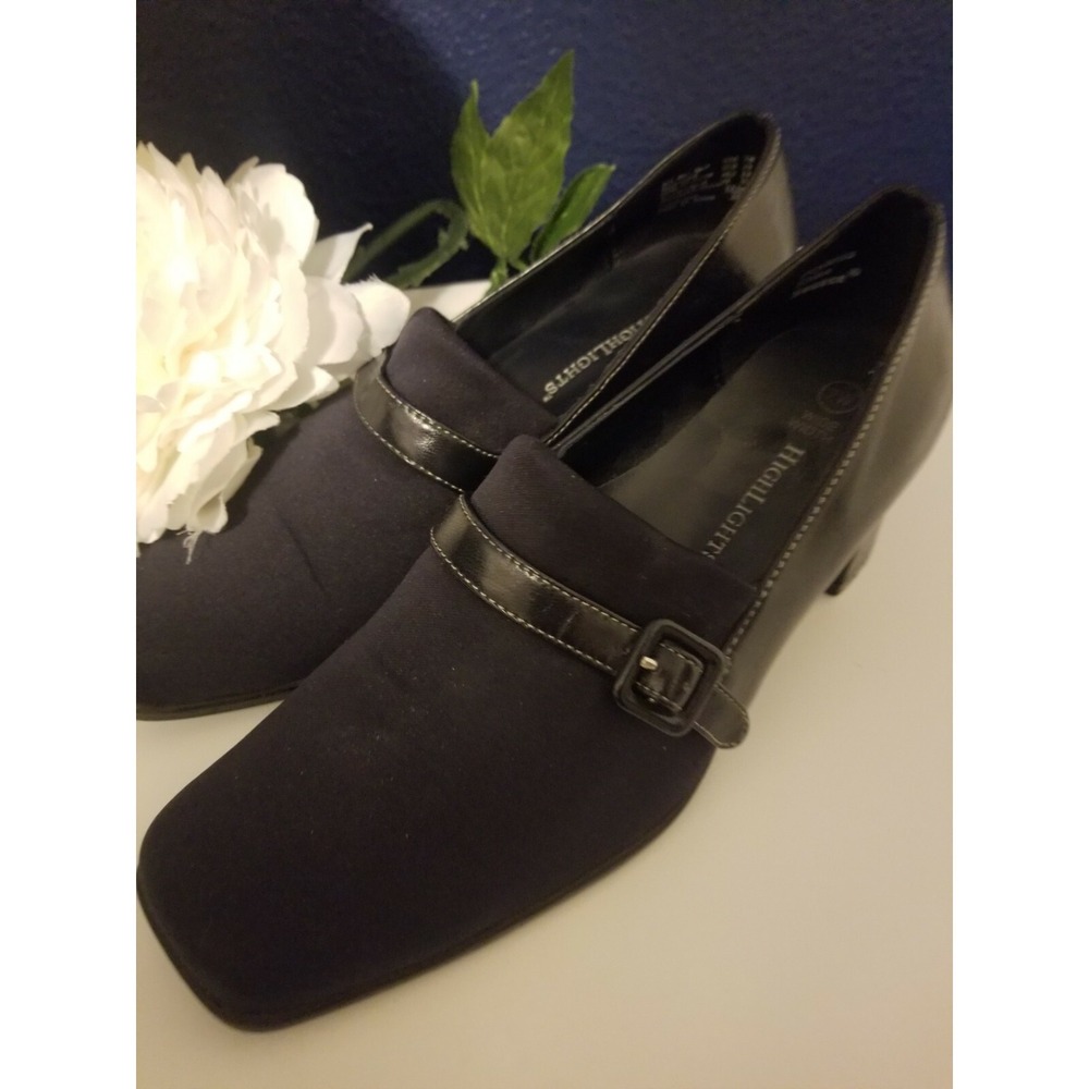 Highlights Women's 7W Black Shoe w/ Block Heel- Black - Front/side Buckle Accent
